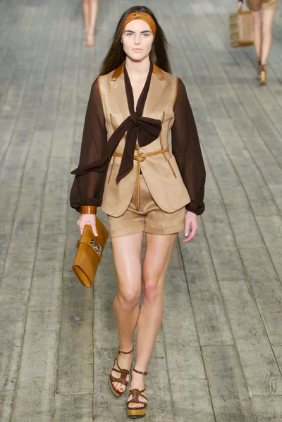 Look 26
